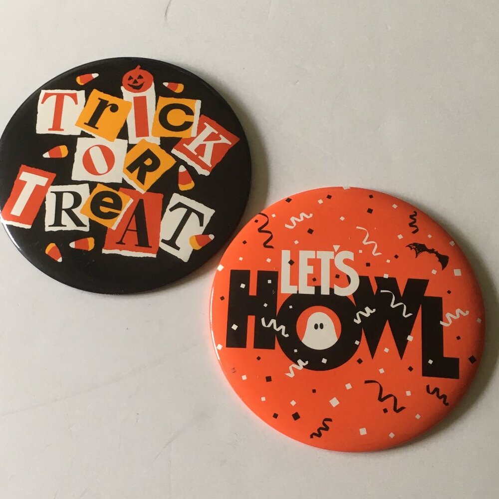 Vintage extra large stand up Halloween display button pin backs Let's Howl